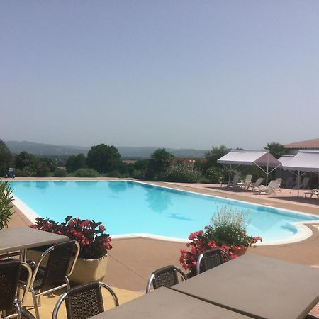 Hotel Restaurant - Le Vieux Pigeonnier Loubressac Kültér fotó