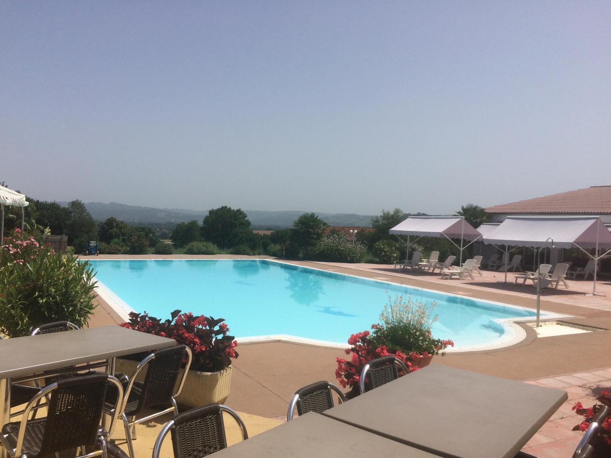 Hotel Restaurant - Le Vieux Pigeonnier Loubressac Kültér fotó